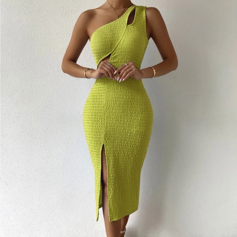 Cut Out One Shoulder Split Thigh Dress